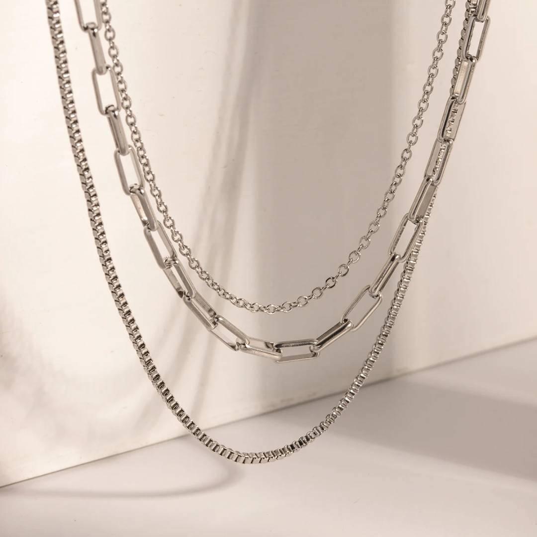 Collar cascada