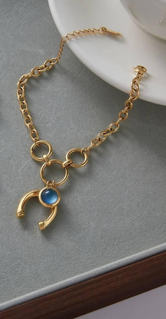 Pulsera herradura resina azul